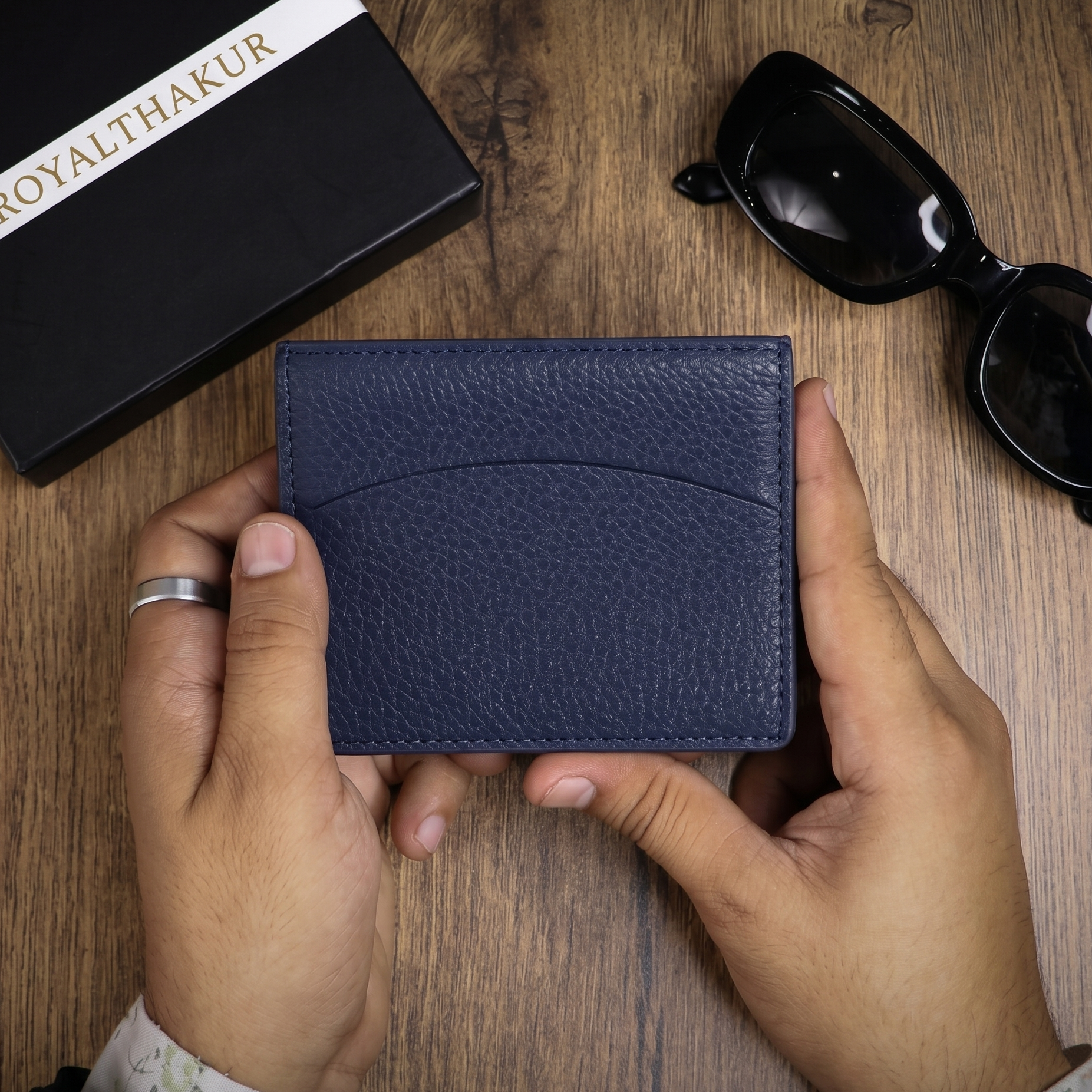 Stylish Mens Faux Leather Wallet with Coin Pocket & Hidden Card Slots IL-65