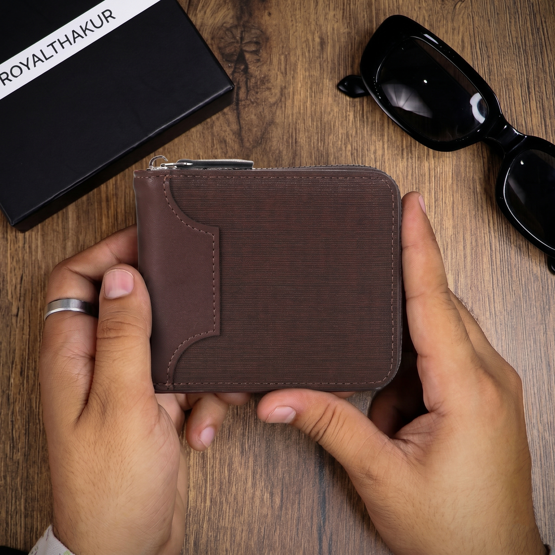 Men’s Compact Zip Wallet – Black Vegan Leather with Cash Pocket & Card Slots IM-30