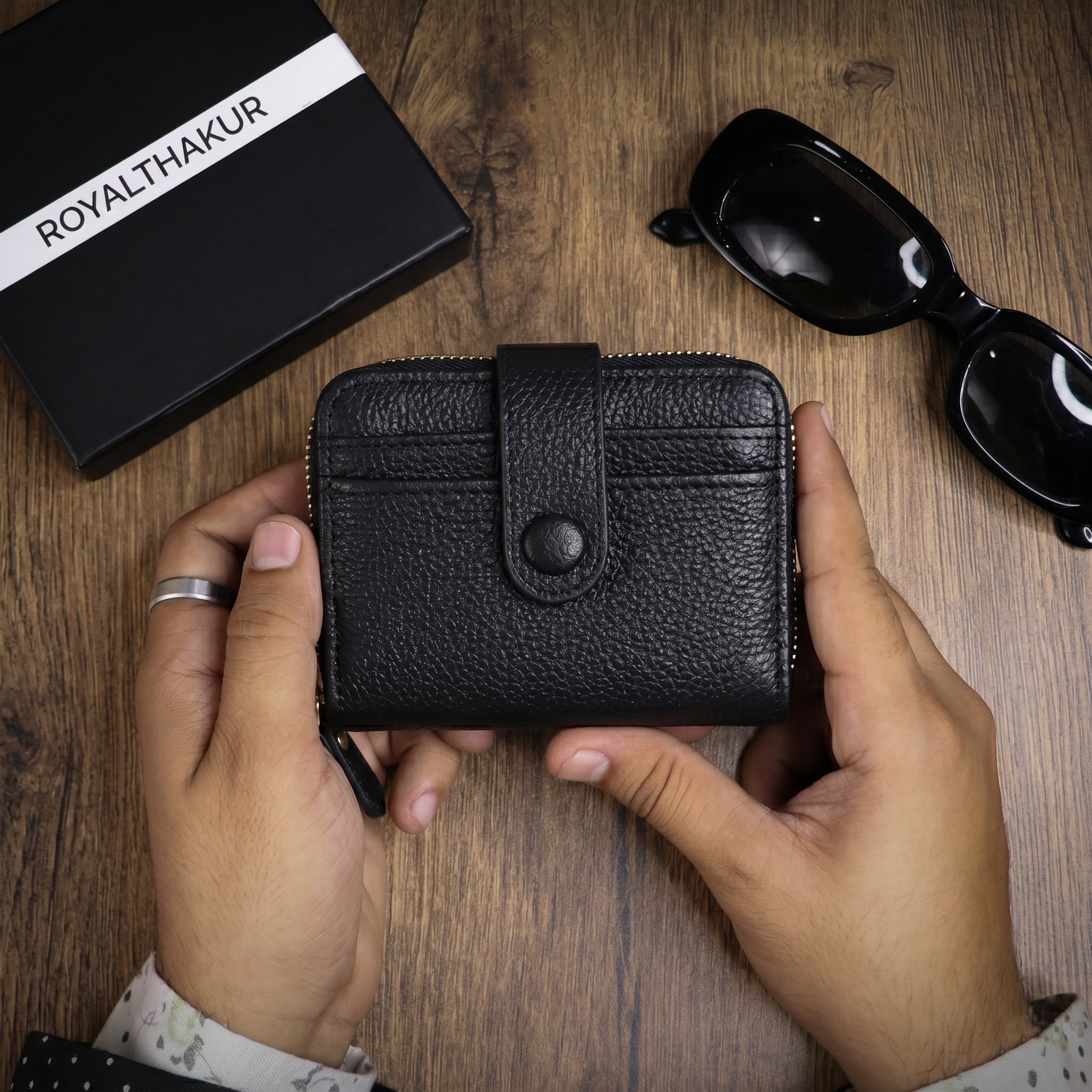 Man's Premium Zip Wallet with Secure Snap Closure & Card Storage BS-05