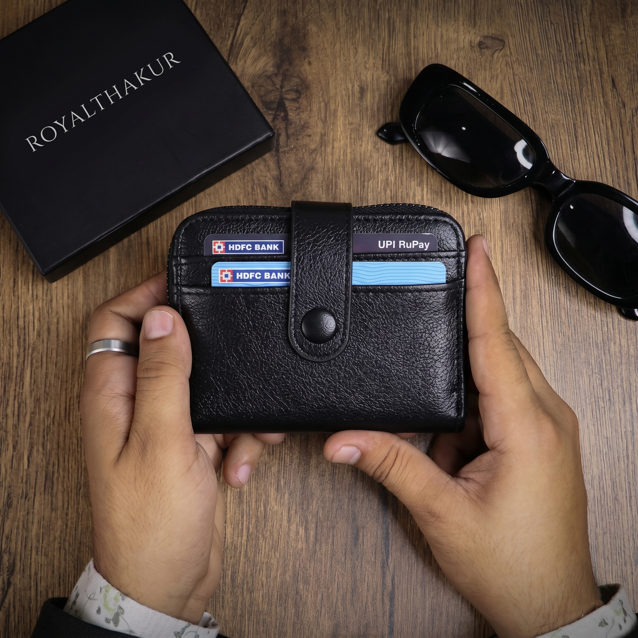 Premium Compact Men’s Wallet with Zipper Closure & Card Storage BS-06