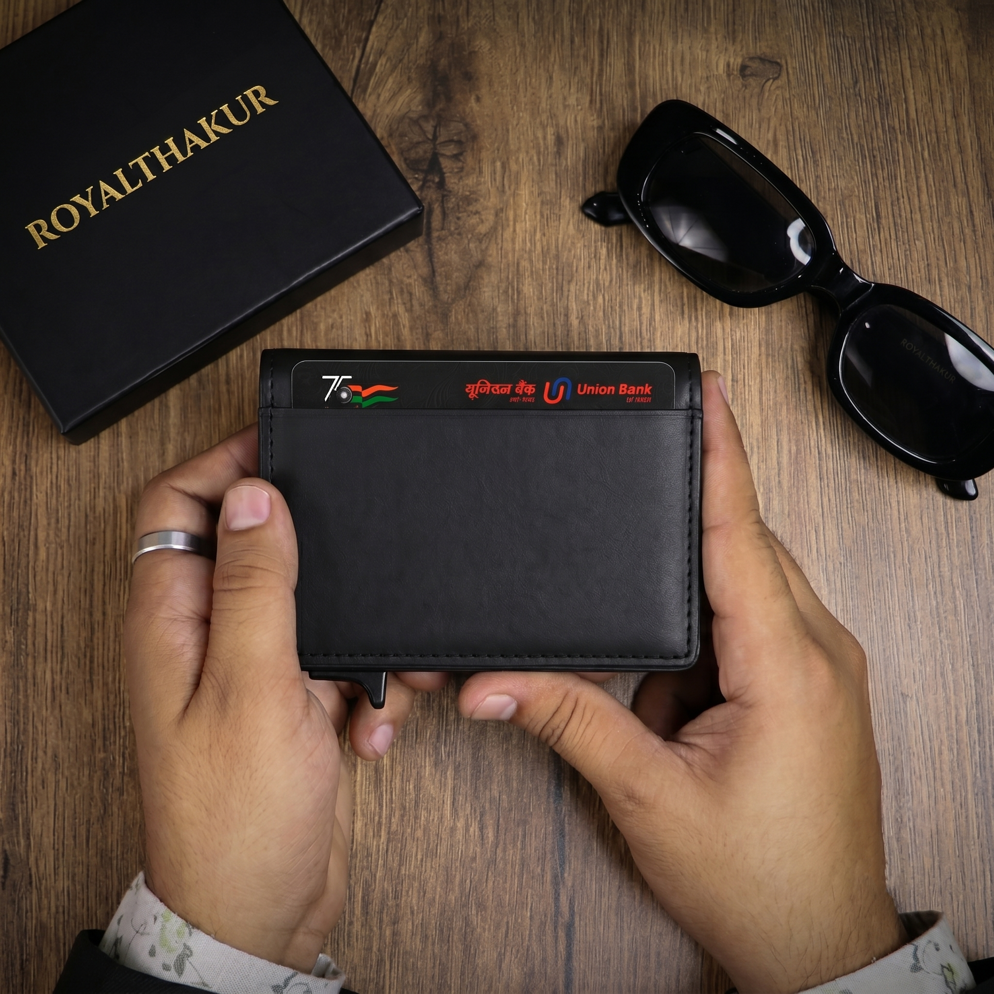 Premium Pop-Up Card Wallet for Men – RFID Protected Minimalist Wallet W001